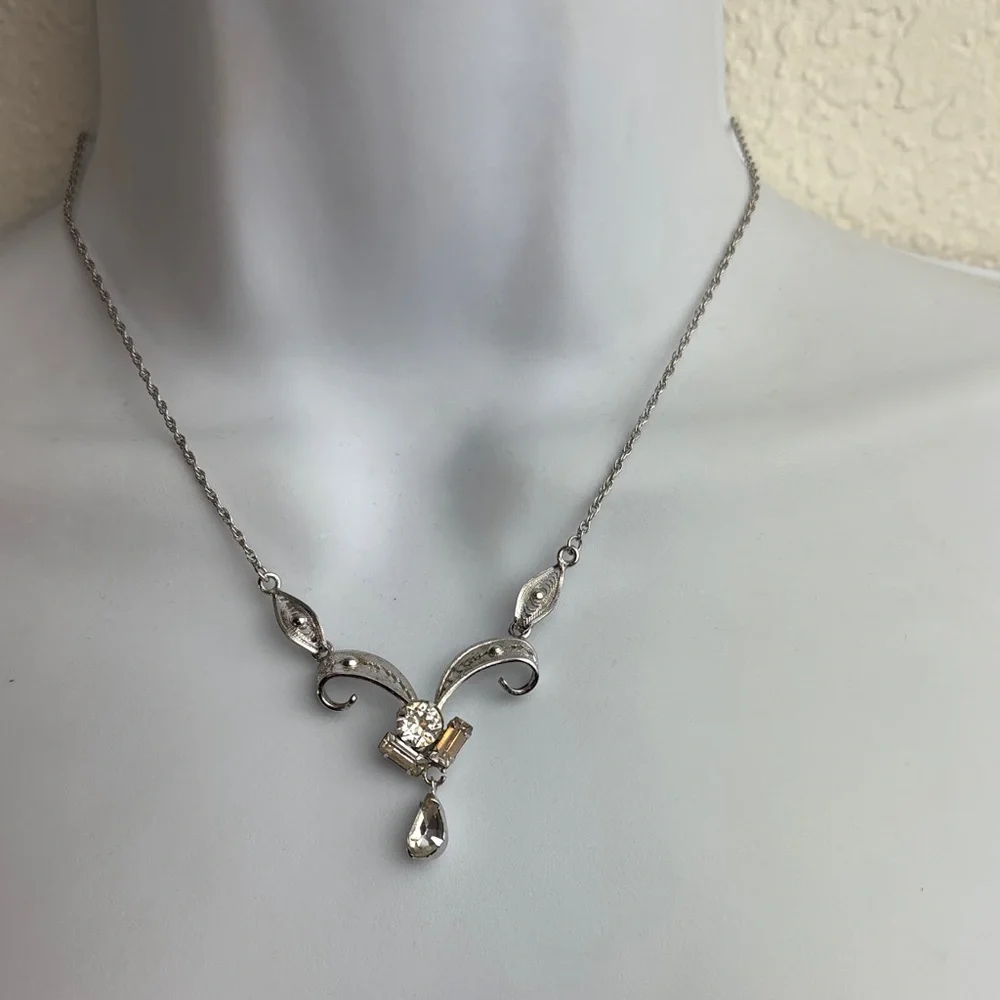 N/A accents filigree necklace